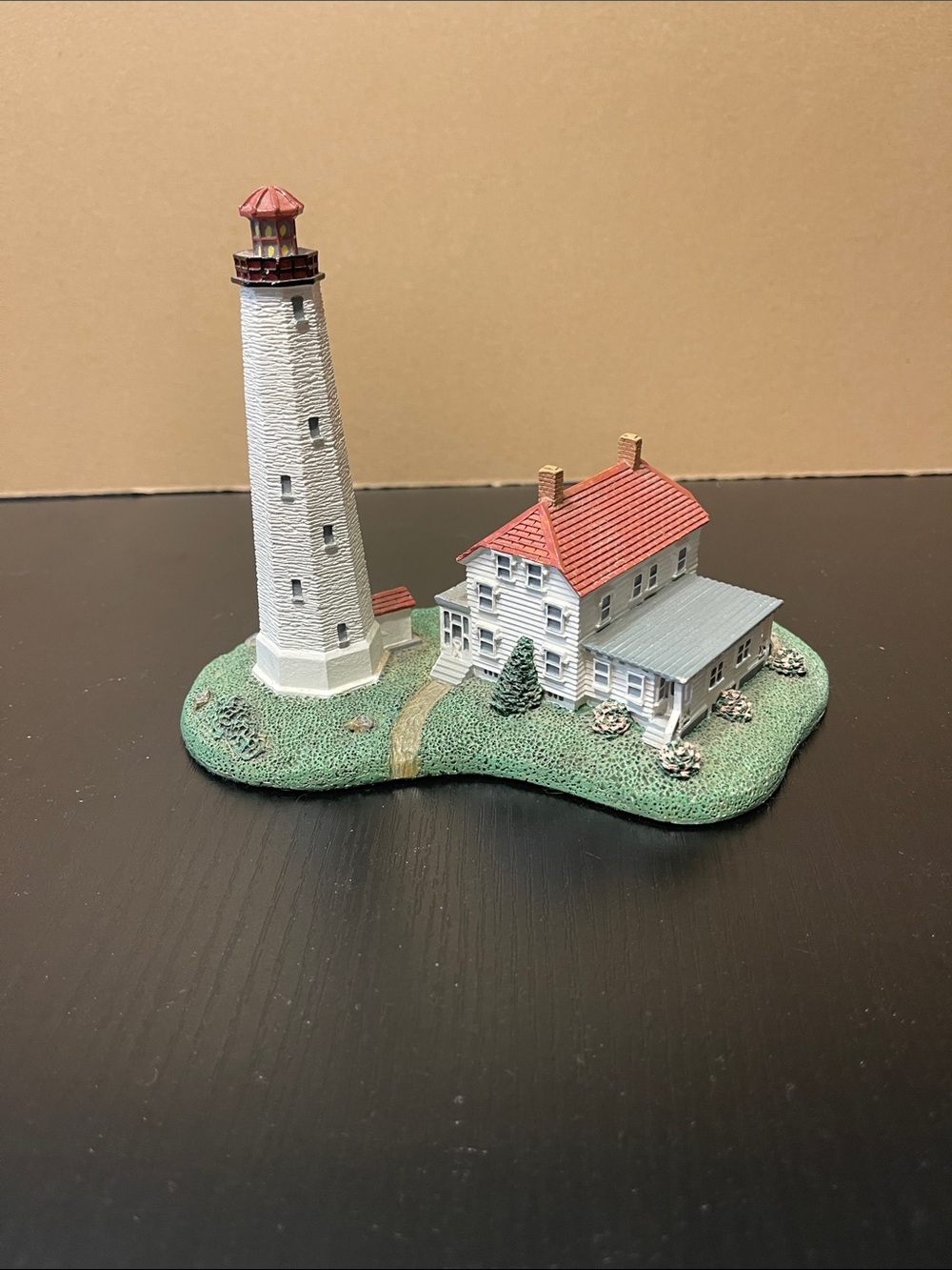 The Danbury Mint ”Sandy Hook Lighthouse” 1993